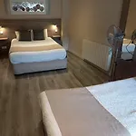 Logis La Residence, Centre