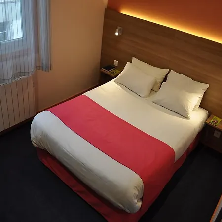 Szálloda Logis La Residence, Centre