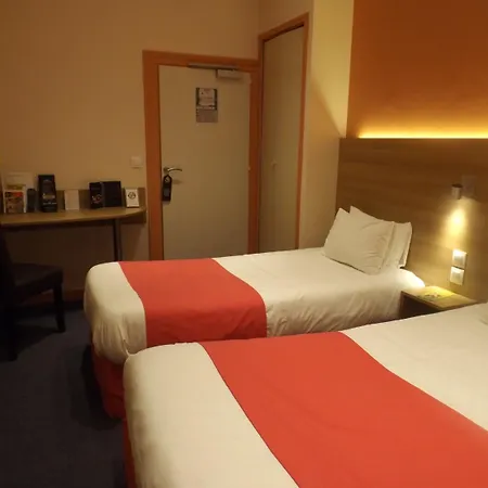 Logis La Residence, Centre 酒店 2*